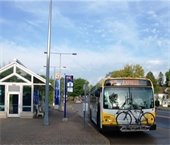 metro transit wayzata bus stop on a sunny day