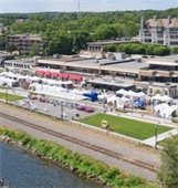 booths on lake street for the wayzata art experience