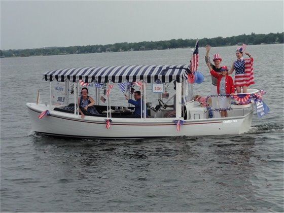 2018 Boat Parade Winner